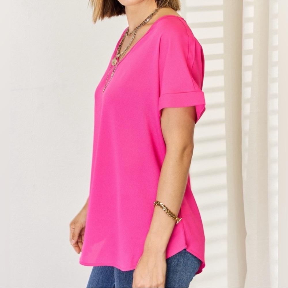 Zenana NWOT Pink Rolled Cuff V Neck Tee Shirt size 1X - Picture 4 of 10